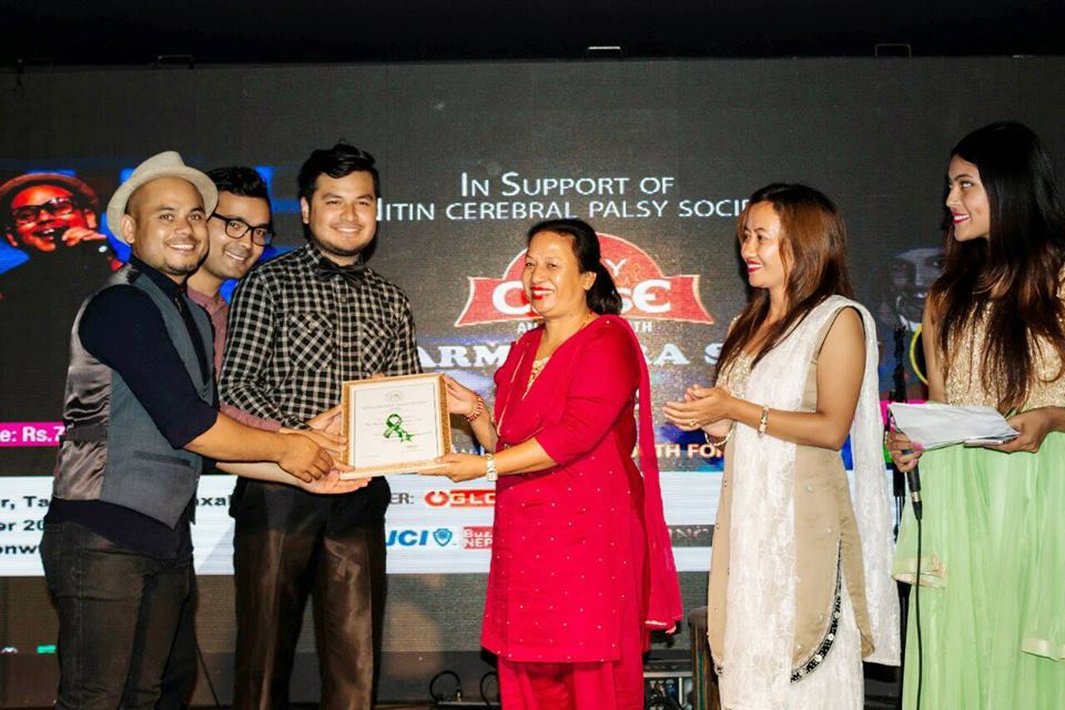 Marking the successful conducting of event with a token of appreciation for the band by founder of NCPS