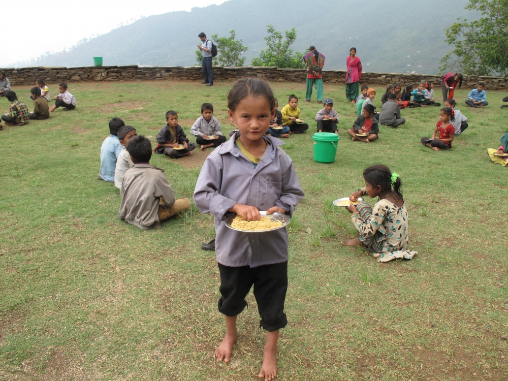 mid-day-school-meal-in-nepal3